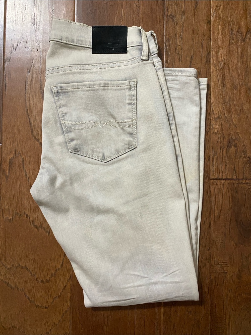 Lucky Brand lighter grey colored jeans size 4/27 Charlie capri #luckybrand